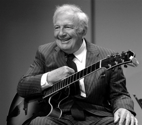 Bucky Pizzarelli. Photo by Michael G. Stewart.